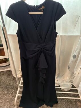 SC Society Navy V‑Neck Twist‑Front Midi Dress